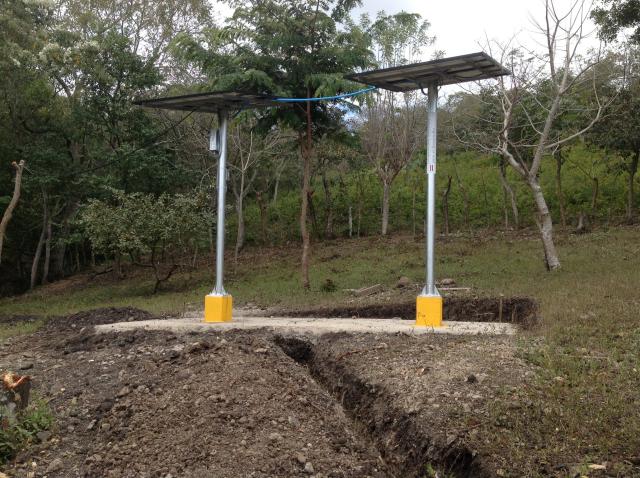 Solarpaneel für Wasserpumpen in El Barro